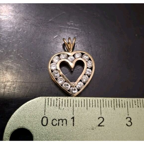 STERLING SILVER AND CLEAR RHINESTONES HEART PENDANT - Picture 1 of 2